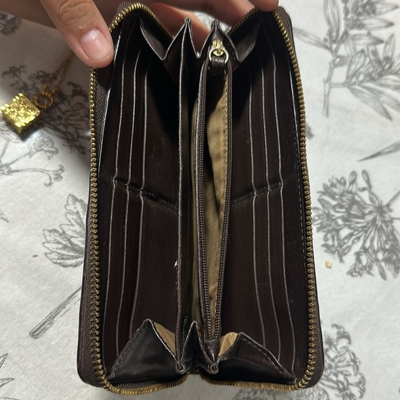 Coach Patchwork Leather Wallet with Gold Accents - Picture 4 of 5